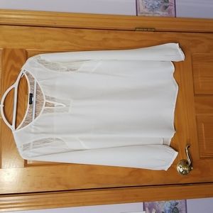Women's Venus size 10 cream colored blouse